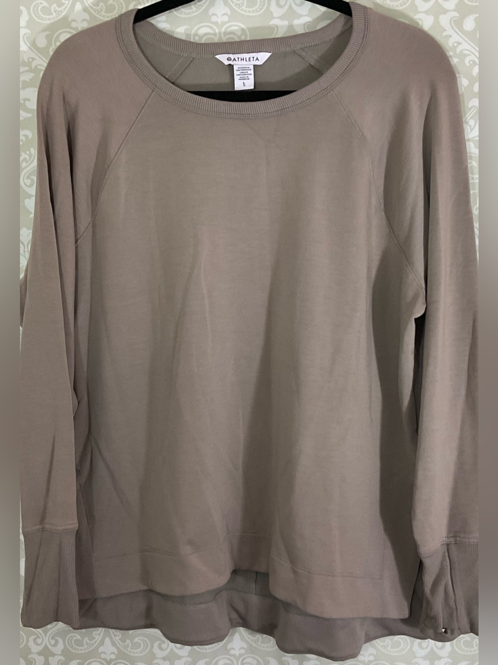 Athleta Women’s Taupe Crewneck Pullover Sweatshirt Soft Tencel Hi/Low Hem